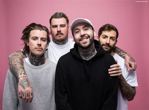 Deez Nuts Unveils New Animated Music Video '5 Gold Chains', Marking the Pre-Launch of Highly Anticipated Album 'Saudade'