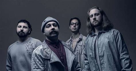 In Gloom Premiere New Single 'Bubbles', Accompanied by Music Video