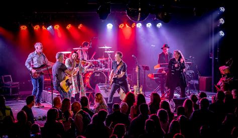 SCVRECRVW Unveils New Single and Music Video 'POISON'