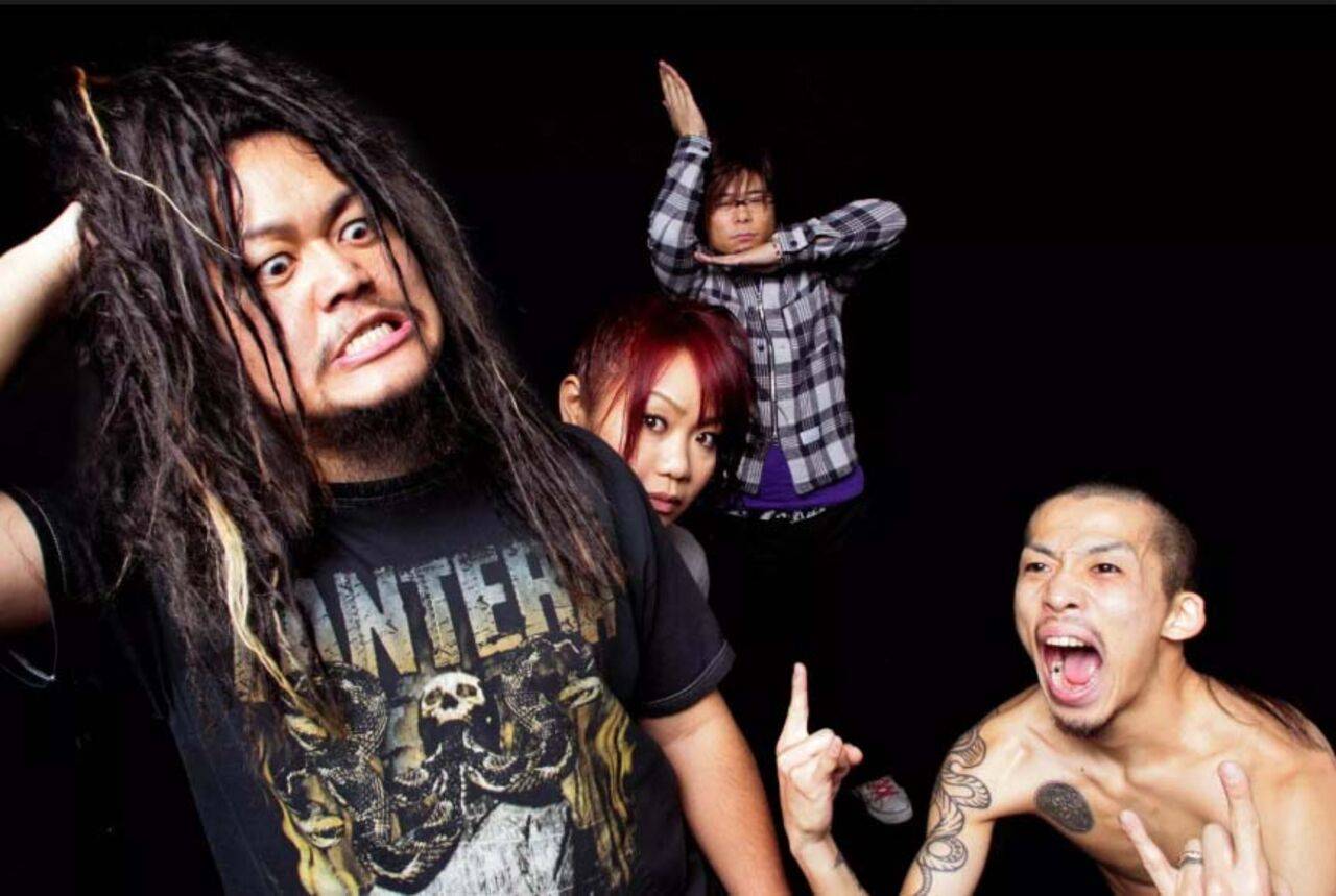 Maximum The Hormone